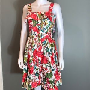 Gabby Skye Womans Floral Dress SZ.6